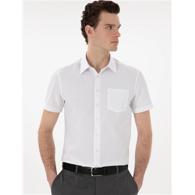 Beyaz Basic Regular Fit Kısa Kollu Cepli Gömlek