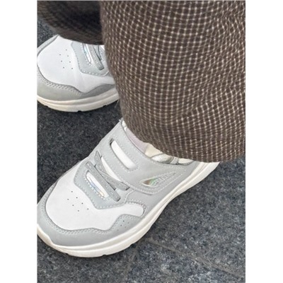 Кроссовки для девочек ДР. КОН*Г