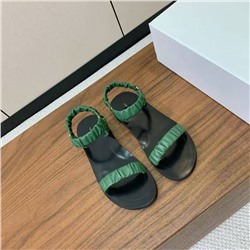 Женские босоножки на плоской подошве   ЗЕ РО*У