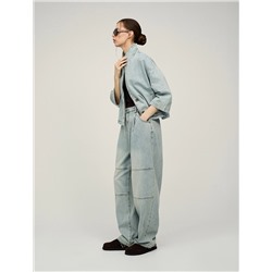 Голубой жакет из денима