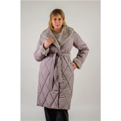 Стеганое пальто с меховой отделкой арт. 23153