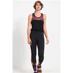 Leggings flores y transparencias