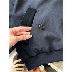 Стильная укороченная куртка-бомбер с воротником стойкой МИУ МИ*У