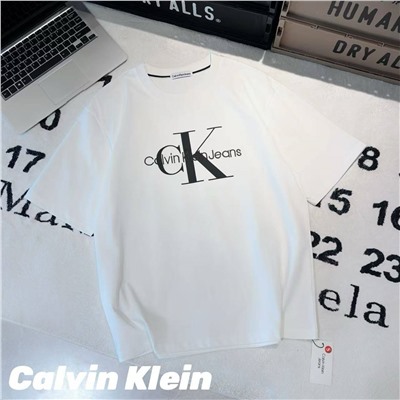 Футболка  хлопковая CALVIN KLEI*N ОРИГИНАЛ!