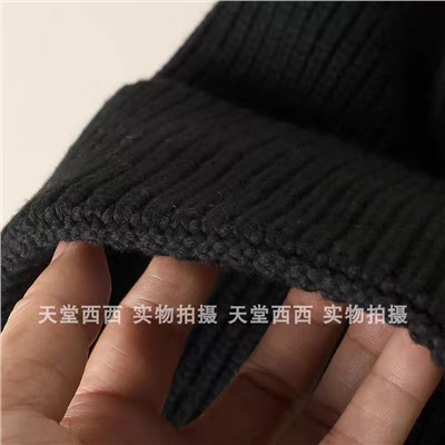 Женская мягкая эластичная шапка  Kar*l Lagerfel*d