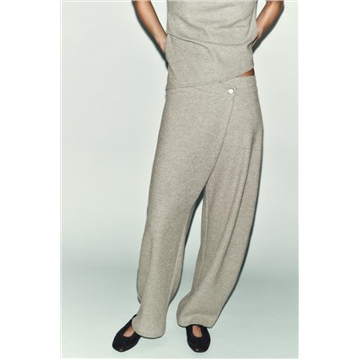 PANTALÓN CRUZADO BOTÓN