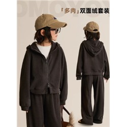 Спортивный костюм для девочек. Тренд этого сезона