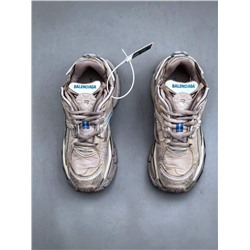 Кроссовки BALENCIAG*A Runner Sneaker