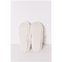 Zapatillas casa mercedita pelo blancas