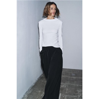 CREPE HIGH NECK T-SHIRT