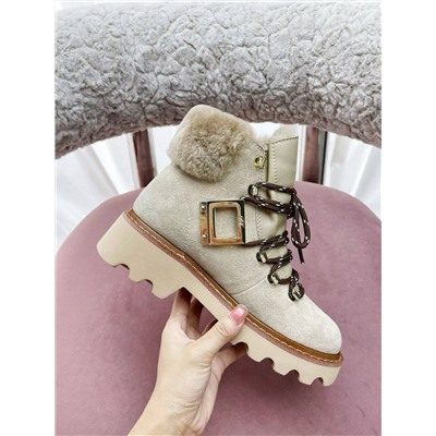 Теплые ботинки