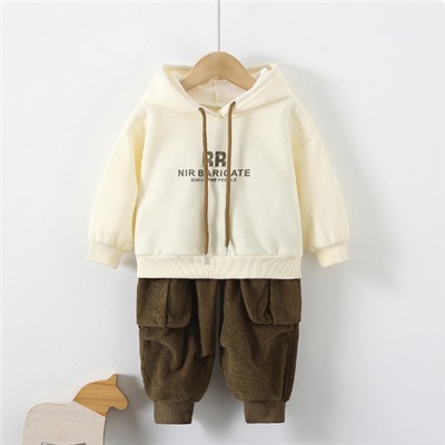 Костюм из трех предметов