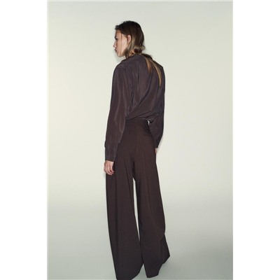 WIDE-LEG TROUSERS WITH THIN BELT