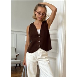 Вязаная жилетка