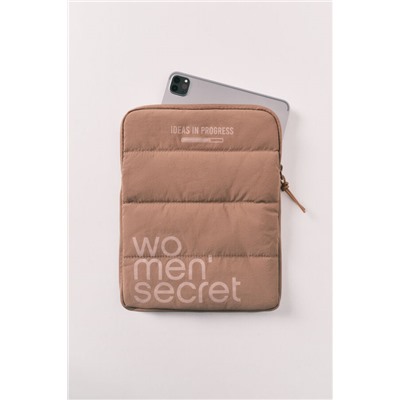 Funda tablet acolchada marrón logo