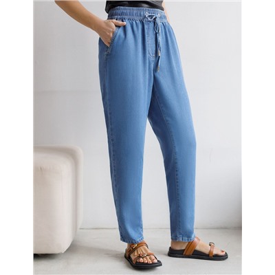 Брюки бананы с поясом на резинке из джинсового лиоцелла