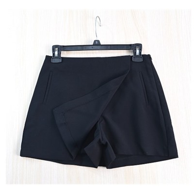 Короткая юбка-шорты