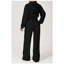 Женский спортивный костюм