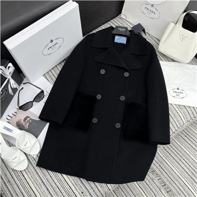 Распродажа Настоятельно рекомендуем серию ранней осени и зимы 2023 года Пра* кашемировое пальто средней длины с лацканами, карманы из шерстяного меха, карман с надписью с логотипом, два цвета