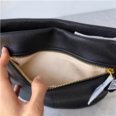 Женская кожаная сумка