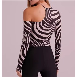Сексуальный топ с открытыми плечами и косым воротником с зебровым принтом