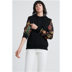 Sudadera mangas transparentes