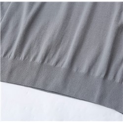 Базовый однотонный вязаный свитер  с круглым вырезом из 100% чистой сверхтонкой мериносовой шерсти