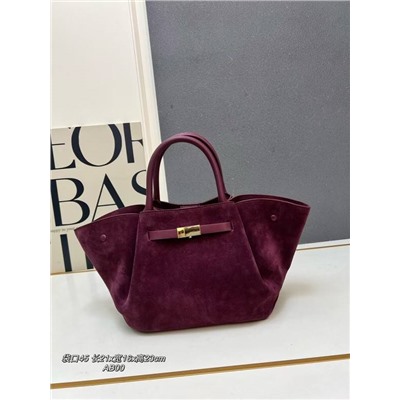 Сумка Demellie*r (сумки этого бренда советуют все стилисты, наравне с Polen*e и The Ro*w)