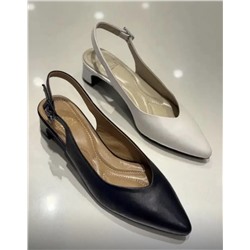 Босоножки молочные