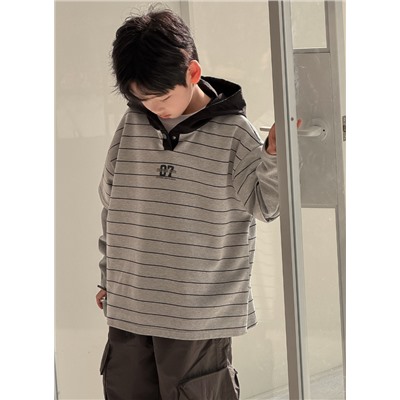 Необычный лонгслив для мальчиков