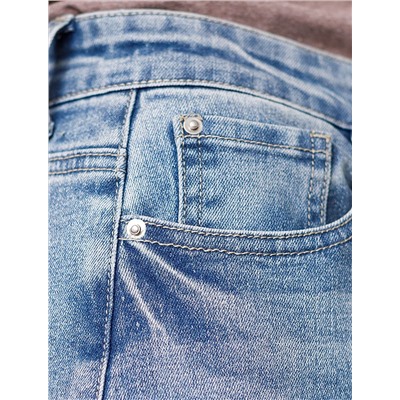 Широкие джинсы с декоративной стиркой из эластичного плотного денима