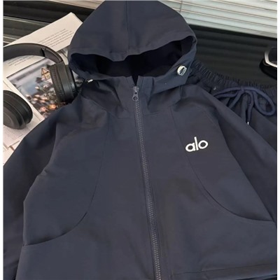 Детский костюм. Ветровка и штаны (100-170)