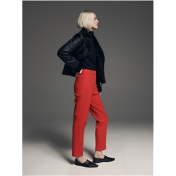 Hose mit Bügelfalte