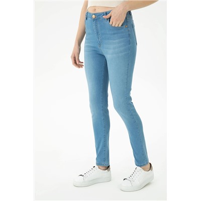 Kadın Açık Mavi Jean Pantolon