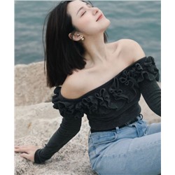 Женский лонгслив с открытыми плечами и объемным декором  ЗАР*А