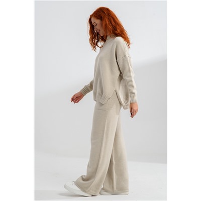 84504 Костюм женский