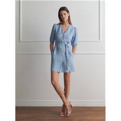 Kleid aus Strukturstoff