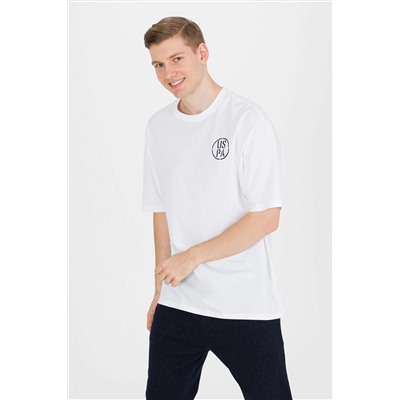 Erkek Beyaz Long Fit Bisiklet Yaka Tişört