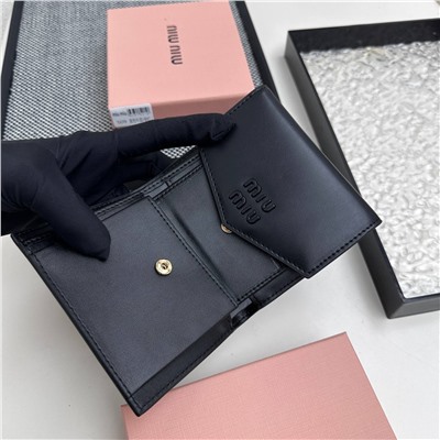 Небольшой кошелек  Mi*u Mi*u