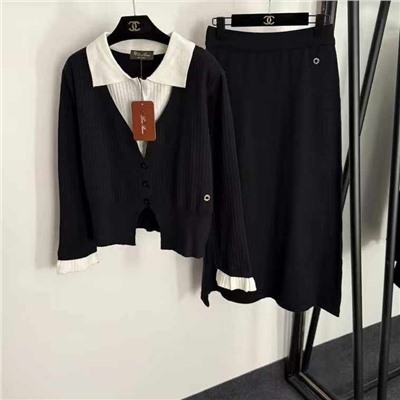 Трикотажный костюм с юбкой   Lor*o Pian*a