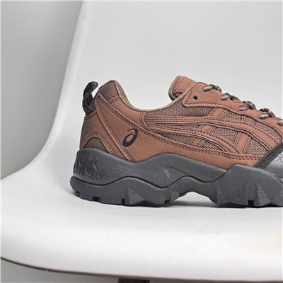 Зимние кроссовки Asic*s