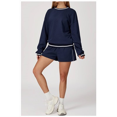 Легкий женский спортивный костюм