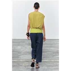 ASYMMETRIC RUSTIC TOP