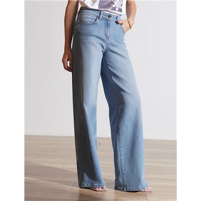 Джинсы трубы из денима