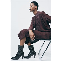 TEXTURED HEELED ANKLE BOOTS