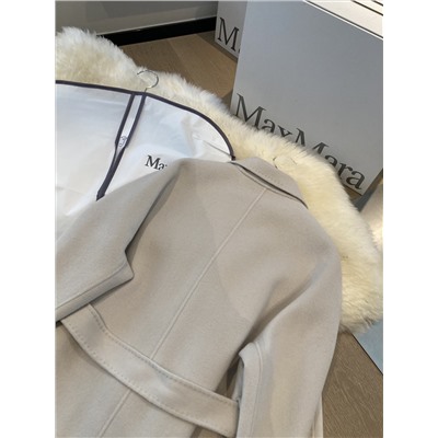 Настоящее супер качество 50% кашемир + 50% австралийская шерсть. Два размера см, обхват груди 102, длина 106,