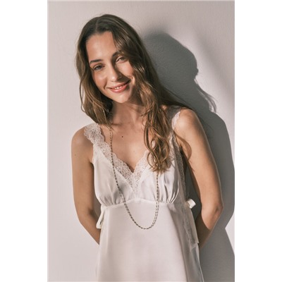 Camisón midi satén beige