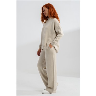 84504 Костюм женский