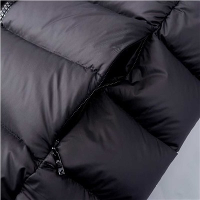 Универсальный жилет-пуховик  MONCLE*R