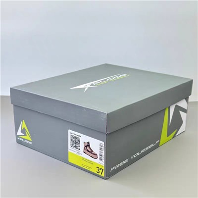 Зимние кроссовки   Экспорт в Россию